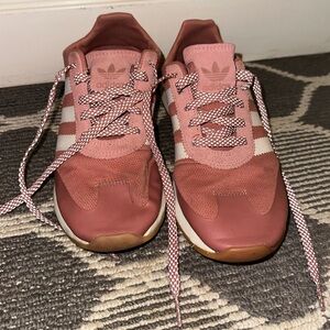Adidas Originals Flashback Women’s Sneakers Tennis Shoes
